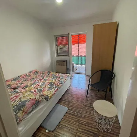Apartment Kyra Apartman *