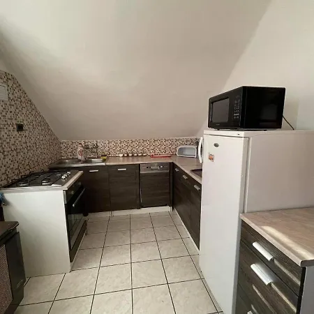 Kyra Apartman Balatonboglar