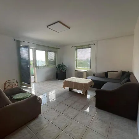 Kyra Apartman Apartment *
